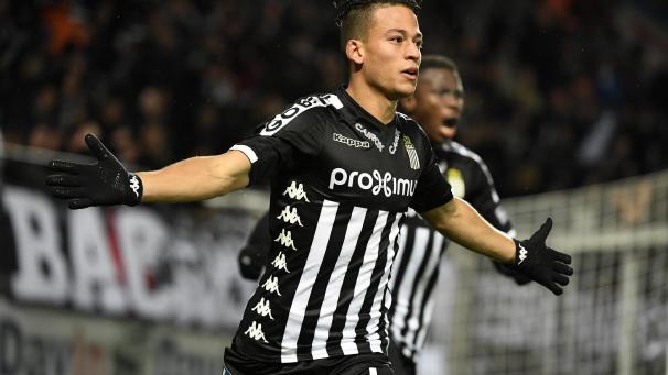 <p>Cristian Benavente im Zebra-Trikot: Der zurückgekehrte Peruaner soll den Angriff von Sporting Charleroi beleben.</p>