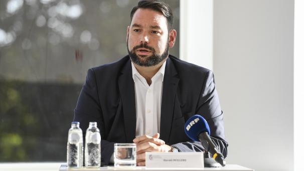 <p>Harald Mollers zieht es in die Versicherungsbranche.</p>