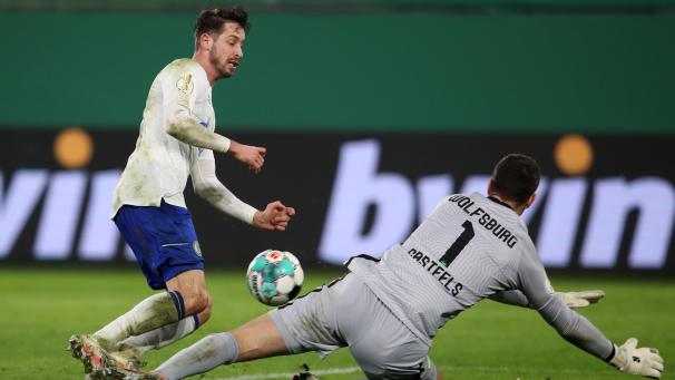 <p>Koen Casteels gegen Mark Uth</p>