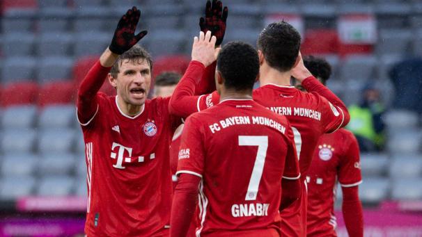 <p>Auf den Spuren des FC Barcelona: Die Bayern sind heiß auf den sechsten Titel in acht Monaten.</p>