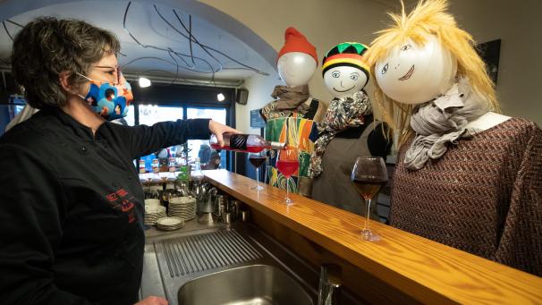 <p>Moralisch und finanziell „am Ende ihrer Kräfte“: Protestaktion einer Gastronomin im wallonischen Rixensart.</p>