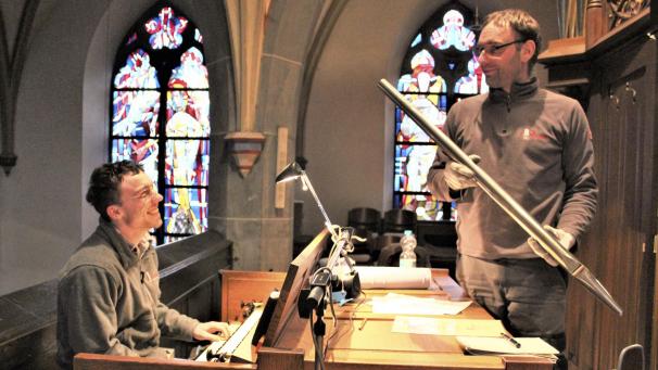 <p>Eingespieltes Team: Theodor Franck (links) und Markus Moutschen bei der Arbeit.</p>