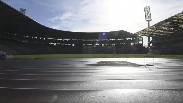 <p>Das König-Baudouin-Stadion soll modernisiert werden. An erster Stelle steht die Erneuerung der Leichtathletikbahn rund um den Rasen.</p>