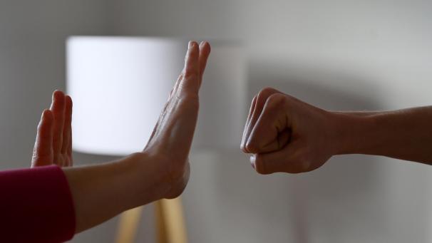 <p>Eine Studie der Uni Lüttich untersuchte die Auswirkung des Lockdowns auf häusliche Gewalt.</p>