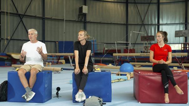 <p>Yves Kieffer und Marjorie Heuls mit ihrem Schützling Nina Derwael (von links)</p>