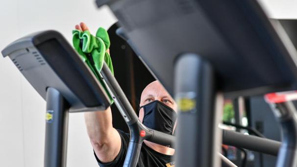 <p>Die Fitnesscenter wollen wieder öffnen und berufen sich unter anderem auf ein Gesundheitsprotokoll, dass die Sicherheit der Kunden gewährleistet.</p>