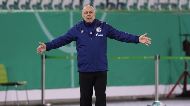 <p>Christian Gross und seine Schalker haben Union Berlin vor der Brust.</p>