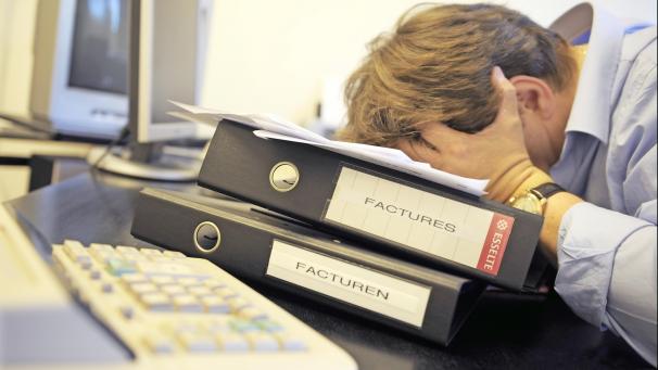 <p>Je länger die Pandemie dauert, desto mehr Unternehmen kämpfen ums Überleben. Aber noch bleibt die Pleitewelle aus.</p>