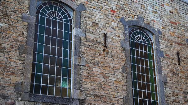 <p>Die Kirchenfenster bleiben erhalten.</p>