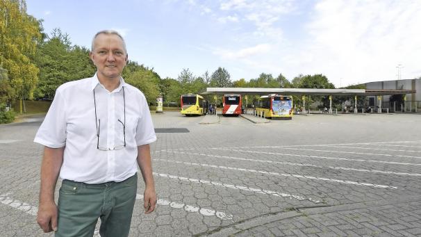 <p>Auch Arthur Genten musste die Erfahrung machen, dass die Mühlen langsam mahlen, wenn man in der Politik etwas erreichen möchte und beispielsweise mit Partnern wie der TEC am Verhandlungstisch sitzt.</p>