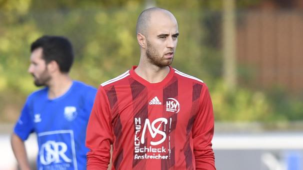 <p>Dzenan Musovic spielt demnächst im Walhorner Mittelfeld.</p>