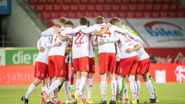 <p>Bei Regensburg sind mehrere Coronatests positiv ausgefallen.</p>