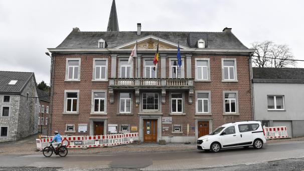 <p>Das Raerener Gemeindehaus an der Hauptstraße soll nach dem Willen der Ratsmehrheit umgebaut werden.</p>