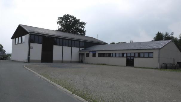 <p>In Lommersweiler werden während der Zwangspause die Sanitäranlagen und die Kantine aufgefrischt.</p>