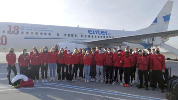 <p>Die belgische EM-Delegeation nach der Ankunft in Polen.</p>