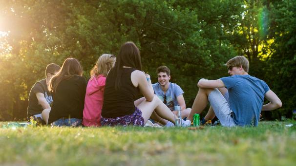 <p>Die Kontaktblase im Freien soll auf bis zu acht Personen ausgedehnt werden.</p>