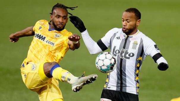 <p>Wenig Spektakel zwischen Charleroi und Sint-Truiden.</p>