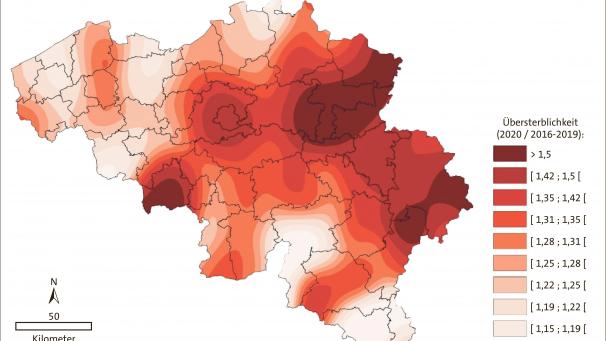 <p>Der Wohnort ist einer der Faktoren, die eine große Rolle bei der durch die Corona-Pandemie verursachten Übersterblichkeit spielen. Die am stärksten betroffenen Gebiete sind Brüssel sowie die Gegenden um Mons, Hasselt, Lüttich und der Osten des Landes. Ein Wert über 1 bedeutet Übersterblichkeit (1,50 = 50  % mehr Todesfälle in 2020 als im Schnitt der Jahre 2016-2019)</p>
