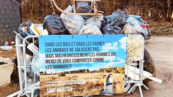 <p>Bei der Müllsammelaktion im Hohen Venn kam vor einigen Tagen einiges zusammen, wie dieses Foto der Initatorin zeigt.</p>