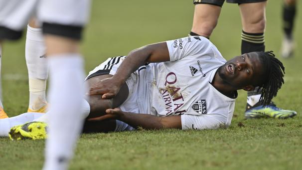 <p>Rocky Bushiri verletzte sich am vergangenen Wochenende beim Spiel der AS Eupen gegen OH Löwen.</p>