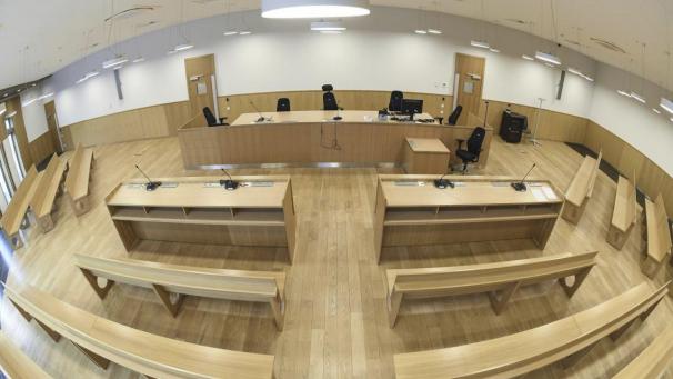 <p>Am Mittwoch verurteilte die fünfte Kammer des Gerichts Erster Instanz einen 21-jährigen Mann nach mehreren sexuellen Übergriffen zu einem Jahr Haft.</p>