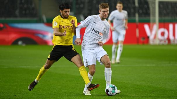 <p>Ob Christoph Kramer - hier im Duell mit Dortmunds Mahmoud Dahoud - gegen Augsburg auflaufen kann, ist noch unklar.</p>