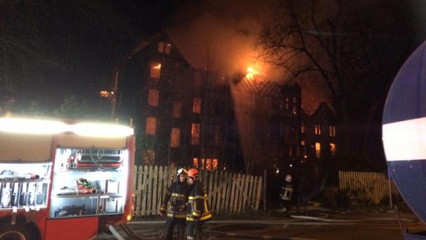 <p>Das berühmte Golf-Hotel in Balmorel (Spa) wurde im März 2017 ein Opfer der Flammen.</p>