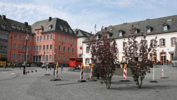 <p>Auf dem Prümer Hahnplatz endete seinerzeit die spektakuläre Verfolgungsfahrt.</p>