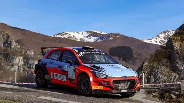 <p>Das Team Thierry Neuville-Martijn Wydaeghe (Hyundai) unterwegs in der Toskana.</p>