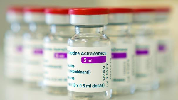 <p>Astrazeneca steht nach einzelnen Fällen von Blutgerinnseln nach der Verabreichung in Dänemark und Norwegen in der Kritik.</p>