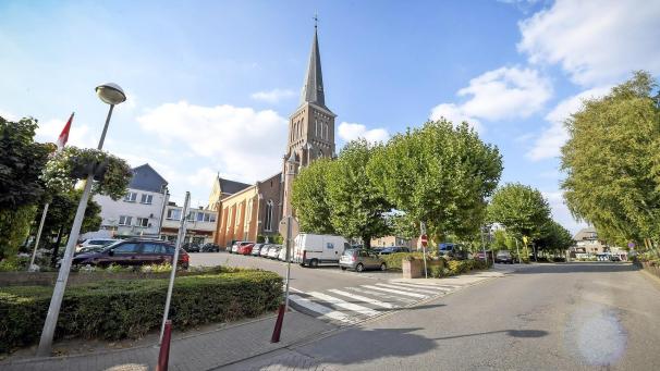 <p>Keinen Steinwurf von der Kelmiser Kirche entfernt, soll innerhalb der nächsten fünf Jahre ein Großprojekt zum betreuten Wohnen auf die Beine gestellt werden.</p>