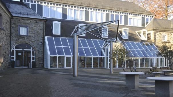 <p>Blick auf das Seniorenheim Hof Bütgenbach</p>