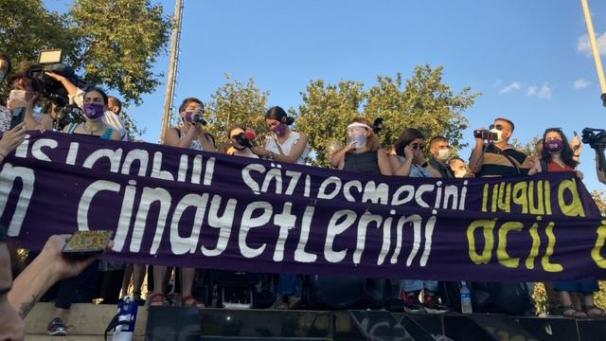 <p>Immer wieder gibt es Proteste, wie hier in Istanbul, um gegen Gewalt gegen Frauen und die Aufkündigung der sogenannten Istanbul-Konvention zu demonstrieren.</p>