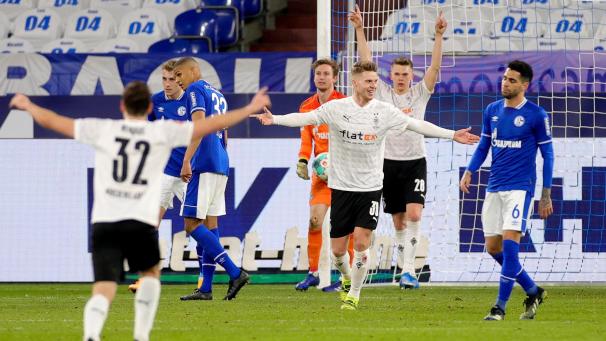 <p>Florian Neuhaus, Nico Elvedi und Matthias Ginter (v.l.n.r.) feiern das 3-0 für Mönchengladbach.</p>