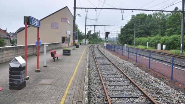 <p>Auch am Eupener Bahnhof ruhte wegen einer Computerpanne der Verkehr.</p>