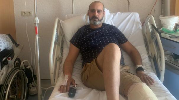 <p>Leidensweg ohne Ende. Anschlagsopfer Abdallah Lahlali musste Anfang März erneut am amputierten Bein operiert werden.</p>