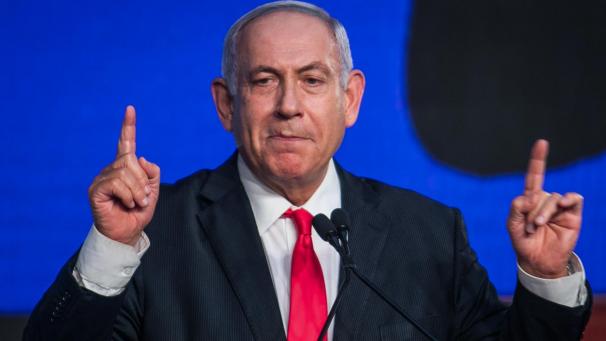 <p>Benjamin Netanjahu, Ministerpräsident von Israel und Vorsitzender der rechtskonservativen Likud-Partei, spricht nach den Parlamentswahlen in Israel zu seinen Anhängern.</p>