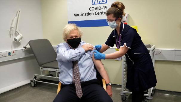 <p>Von Skepsis gegenüber Astrazeneca ist auf der Insel keine Spur. Auch Premierminister Boris Johnson hat keine Zweifel am Vakzin.</p>