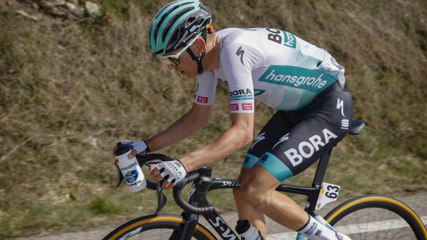 <p>Lennard Kämna erreichte das Ziel im Alleingang.</p>