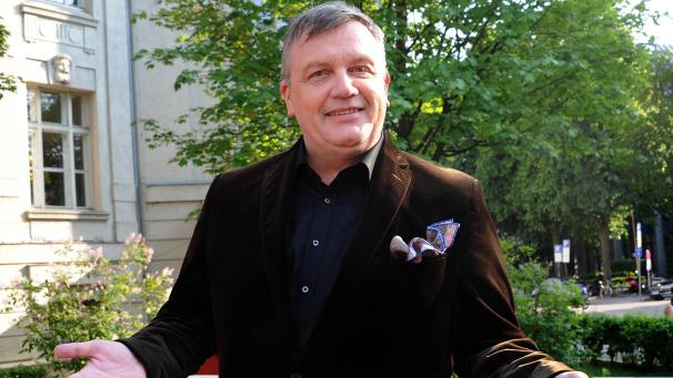 <p>Laut RTL wird Hape Kerkeling Hauptdarsteller einer Serie.</p>