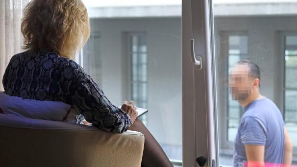 <p>Schaufensterprostitution im Brüsseler Nordviertel.</p>