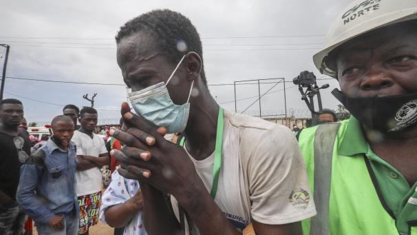 <p>Die Stadt Palma im Norden des südostafrikanischen Landes war von etwa 100 Extremisten überfallen worden.</p>