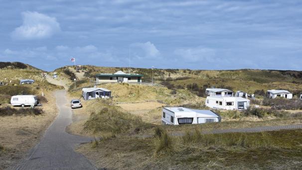 <p>Mitten in den Dünen campen – wie hier in Texel in den Niederlanden – für Michael Moll ein Traum.</p>