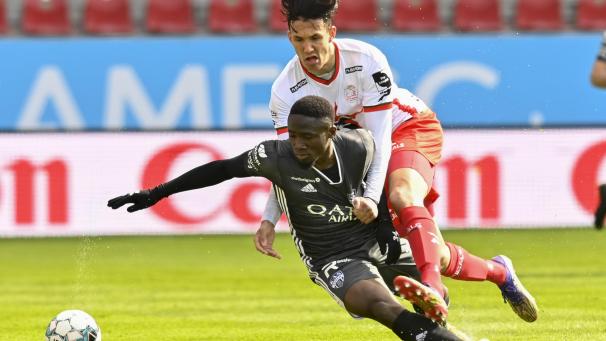 <p>Die AS Eupen verlor am Montag bei Zulte Waregem.</p>