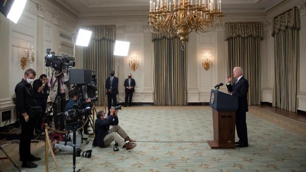 <p>Von Trippelschritten kann beim Impfen in den USA keine Rede sein. US-Präsident Biden versorgt die Amerikaner weiter mit guten Nachrichten, mahnt aber zugleich Vorsicht und Geduld in der Pandemie an. In Kalifornien denkt man schon an die Zeit danach.</p>