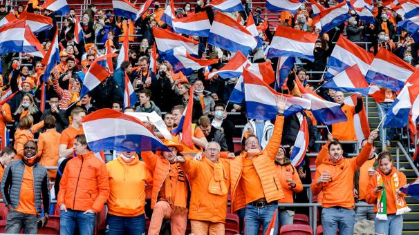 <p>In die Amsterdam-Arena sollen mehrere tausend Besucher hinein dürfen.</p>