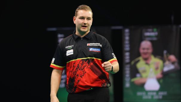 <p>Dimitri Van den Bergh ist nach drei Spieltagen noch ungeschlagen.</p>