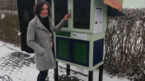 <p>Katrin Reuter von der VoG Patchwork gehört zu den Personen, die alle zwei bis drei Tage vor Ort nach dem Rechten sehen. Für das Projekt wurde in St.Vith eine Foodsharing-Gruppe gegründet.</p>