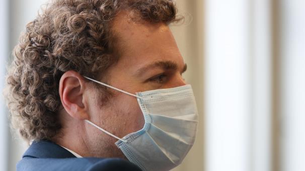 <p>Corona-Kommissar Pedro Facon rät den Politikern, nichts zu überstürzen.</p>