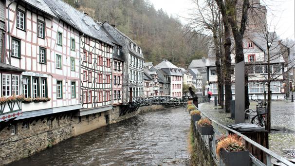 <p>Monschau, die „Perle der Eifel“, jedes Motoiv für Fotofreunde ein Muss.</p>